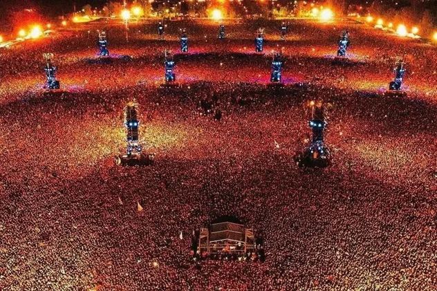 El pogo más grande del mundo en un recital de los Redondos.