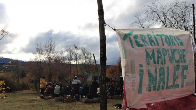 Río Negro: una comunidad mapuche se organiza para resistir dos órdenes de desalojo emitidas por la Justicia.
