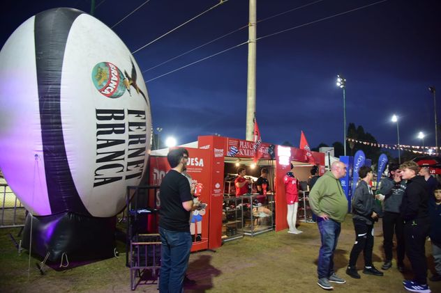 Los Dogos y su fan fest.