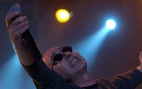 El Indio Solari en el último show de Los Redondos en el estadio Chateau Carreras, en 2001 (LVI/archivo)