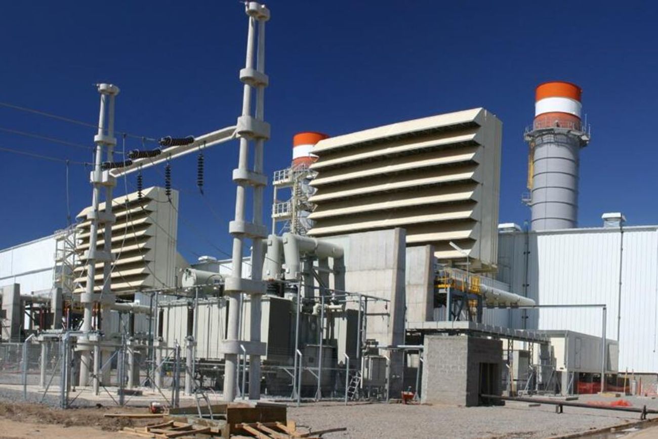 La central eléctrica Bicentenario, en Pilar, usa gas y deberá comprar GNL. 