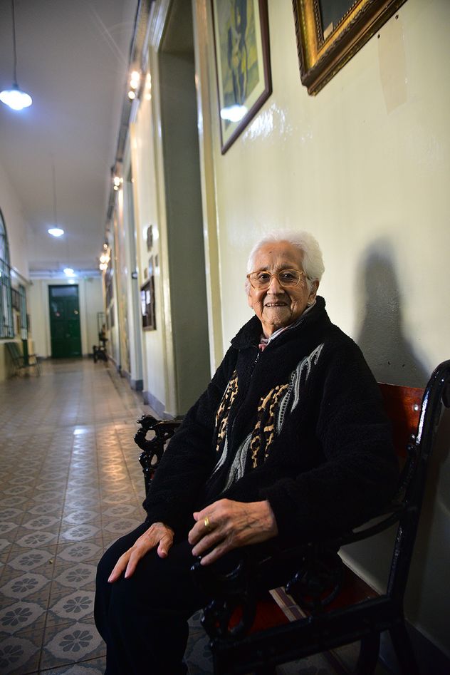 Mayores amores: Blanca Guzmán cuenta como conoció a su esposo Enrique en el Colegio Carbó hace mas de 70 años (y otras historias de amor adolescentes en los 50)

Foto: Pedro Castillo / La Voz