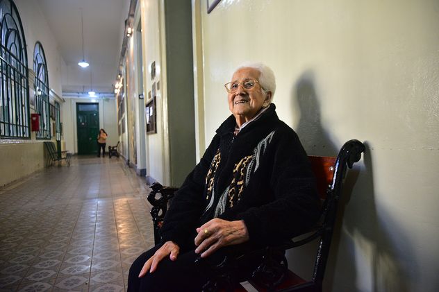 Mayores amores: Blanca Guzmán cuenta como conoció a su esposo Enrique en el Colegio Carbó hace mas de 70 años (y otras historias de amor adolescentes en los 50)

Foto: Pedro Castillo / La Voz