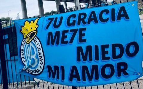 Banderas por el Indio Solari en Belgrano.