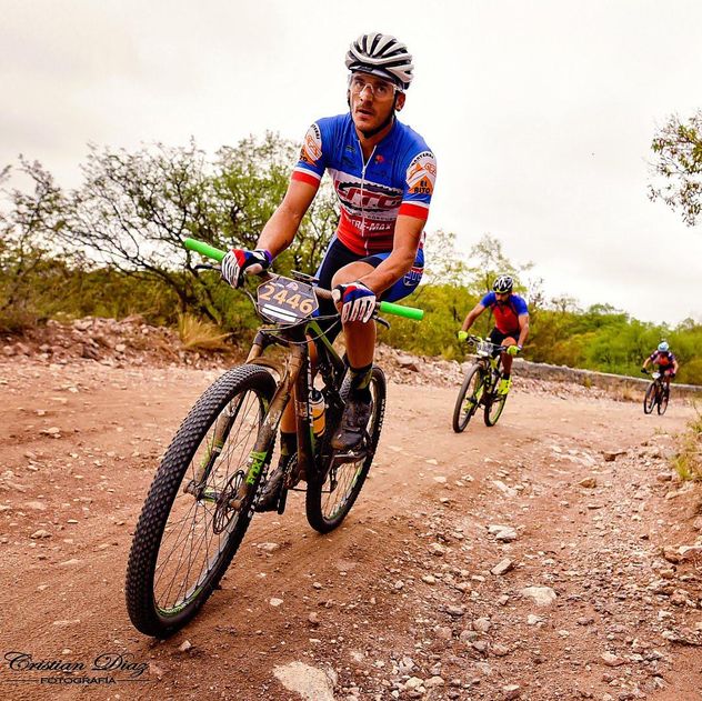 Lito Oviedo, un ciclista picante.