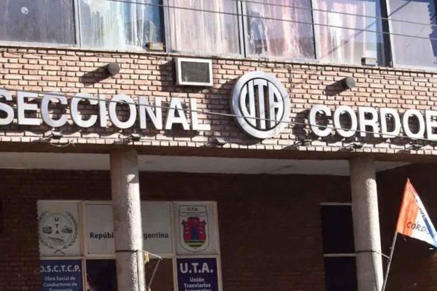 La UTA reclama mejoras salariales al Gobierno nacional y amenaza con un paro de colectivos.