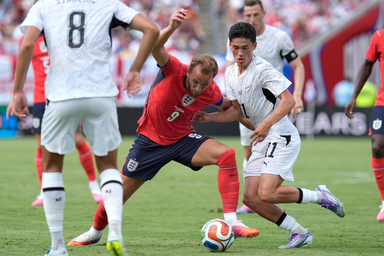 Inglaterra vs. Nueva Zelanda, antes de la Copa del Mundo.