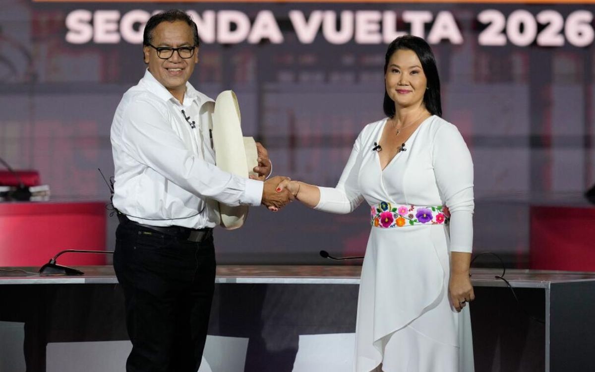 Perú: las bocas de urnas dan un escenario de paridad y comienza el conteo oficial de sufragios
