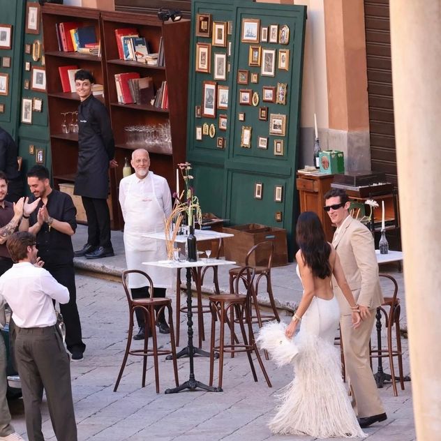 Dua Lipa y Callum Turner se casaron en Sicilia