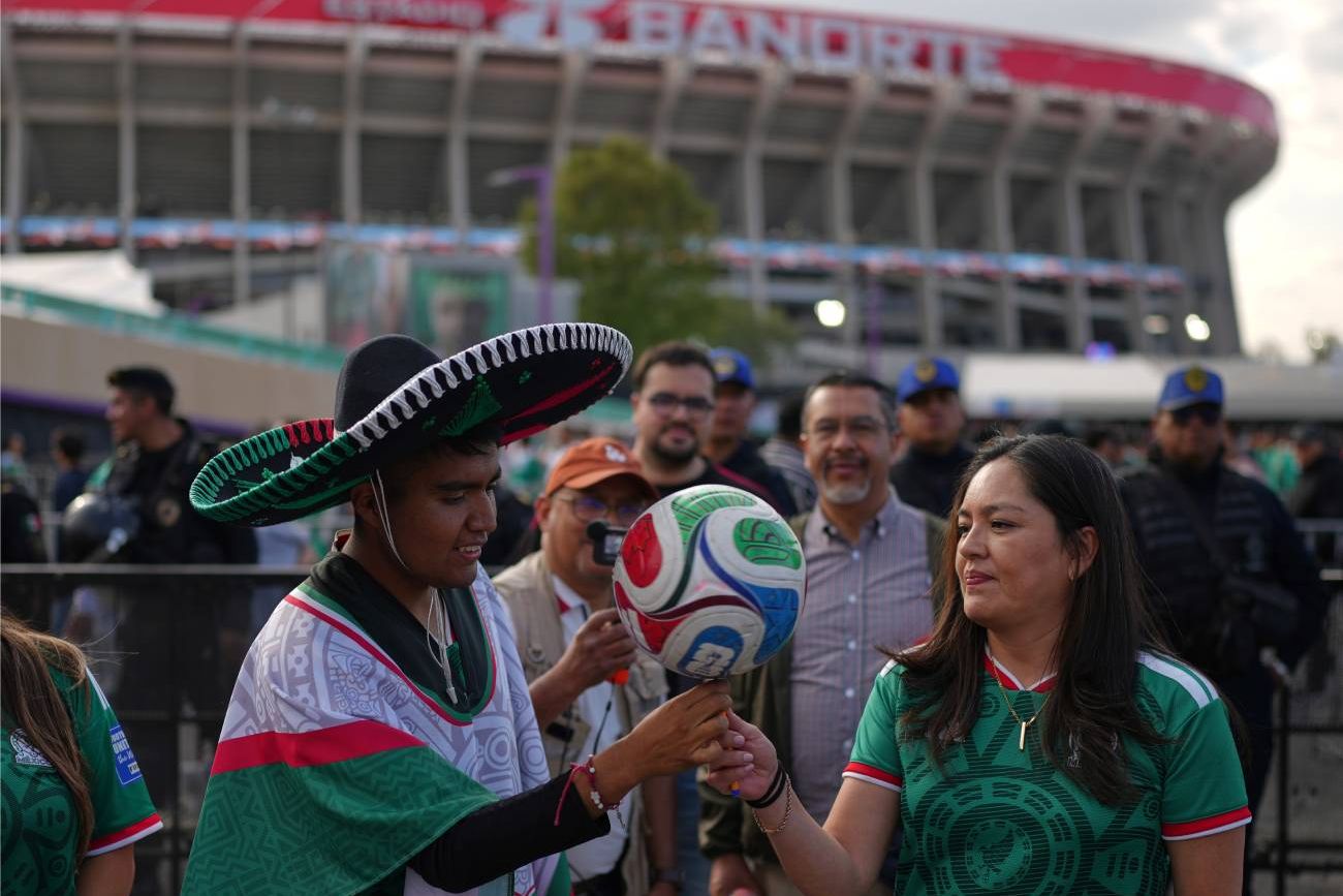 El mítico estadio Azteca, hoy Banorte, listo para recibir el primer partido del Mundial 2026 de fútbol.