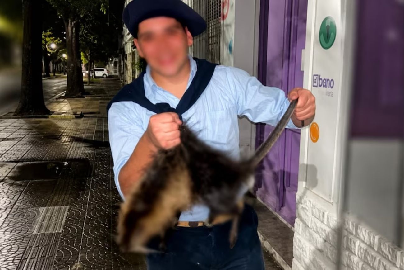 Maltrato animal en Bahía Blanca: mataron a patadas a una nutria y se filmaron para las redes