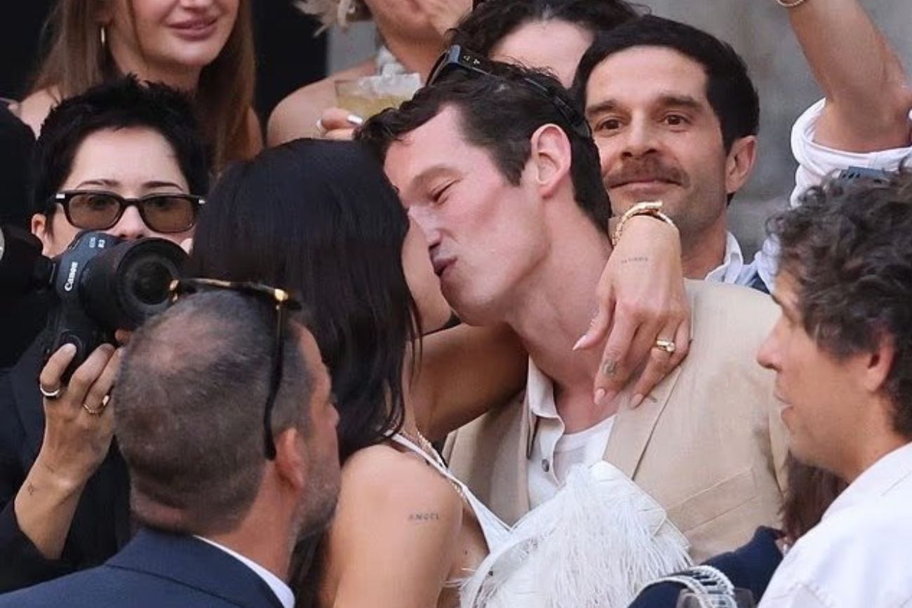 Dua Lipa y Callum Turner se casaron en Sicilia.