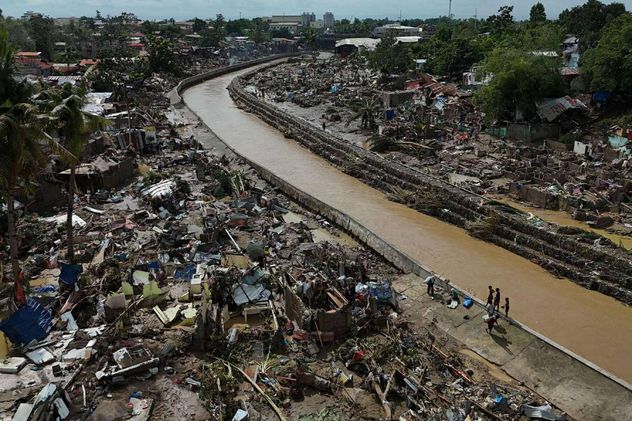 Filipinas. El terremoto de 7,8 en el sur del país dejó al menos 32 muertos.