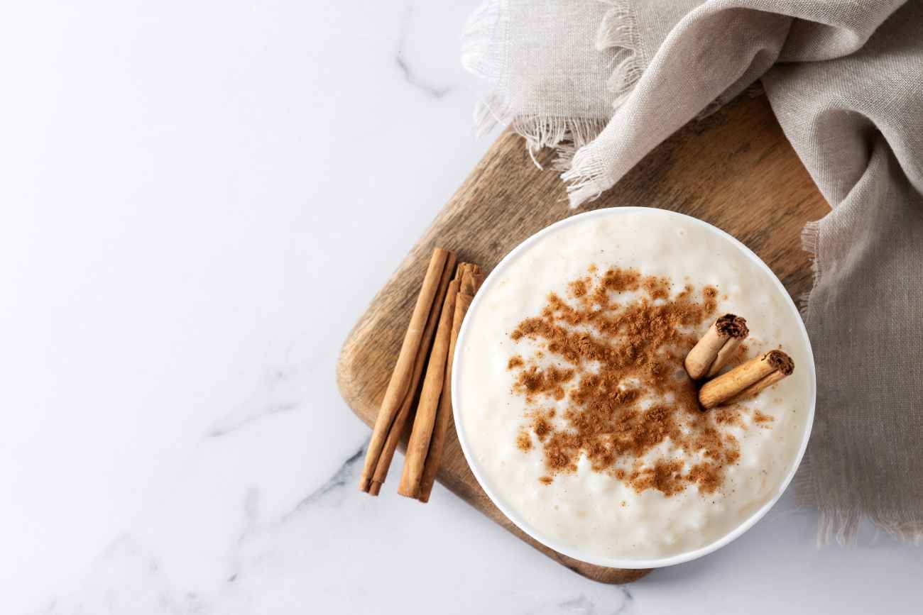 Paso a paso, cómo preparar el auténtico arroz con leche.