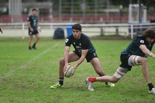 Entrenamiento de Dogos XV en el Jockey Club Córdoba.