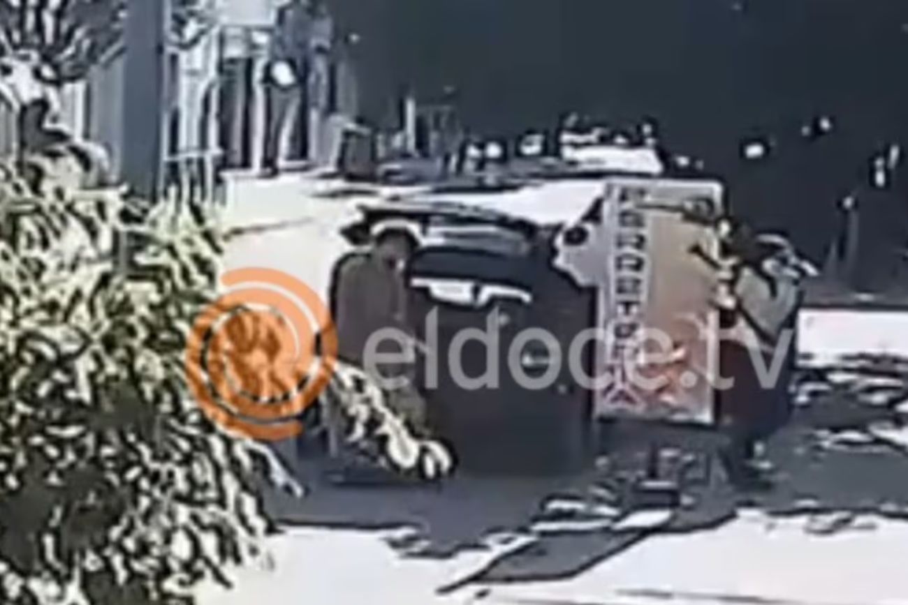 Un video muestra a Barrelier y Soledad en el Ford Ka tras el femicidio de Agostina