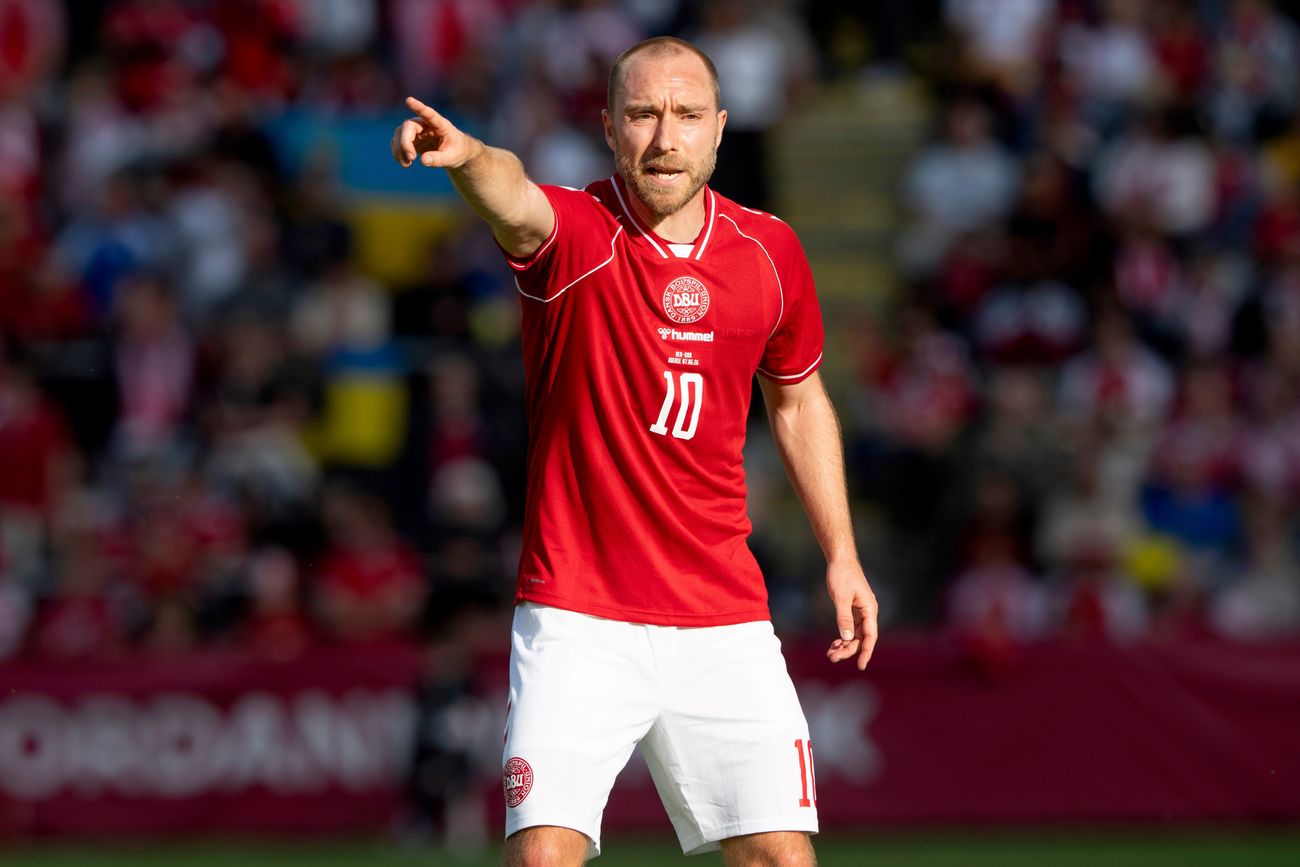 Eriksen y otro susto para Dinamarca.