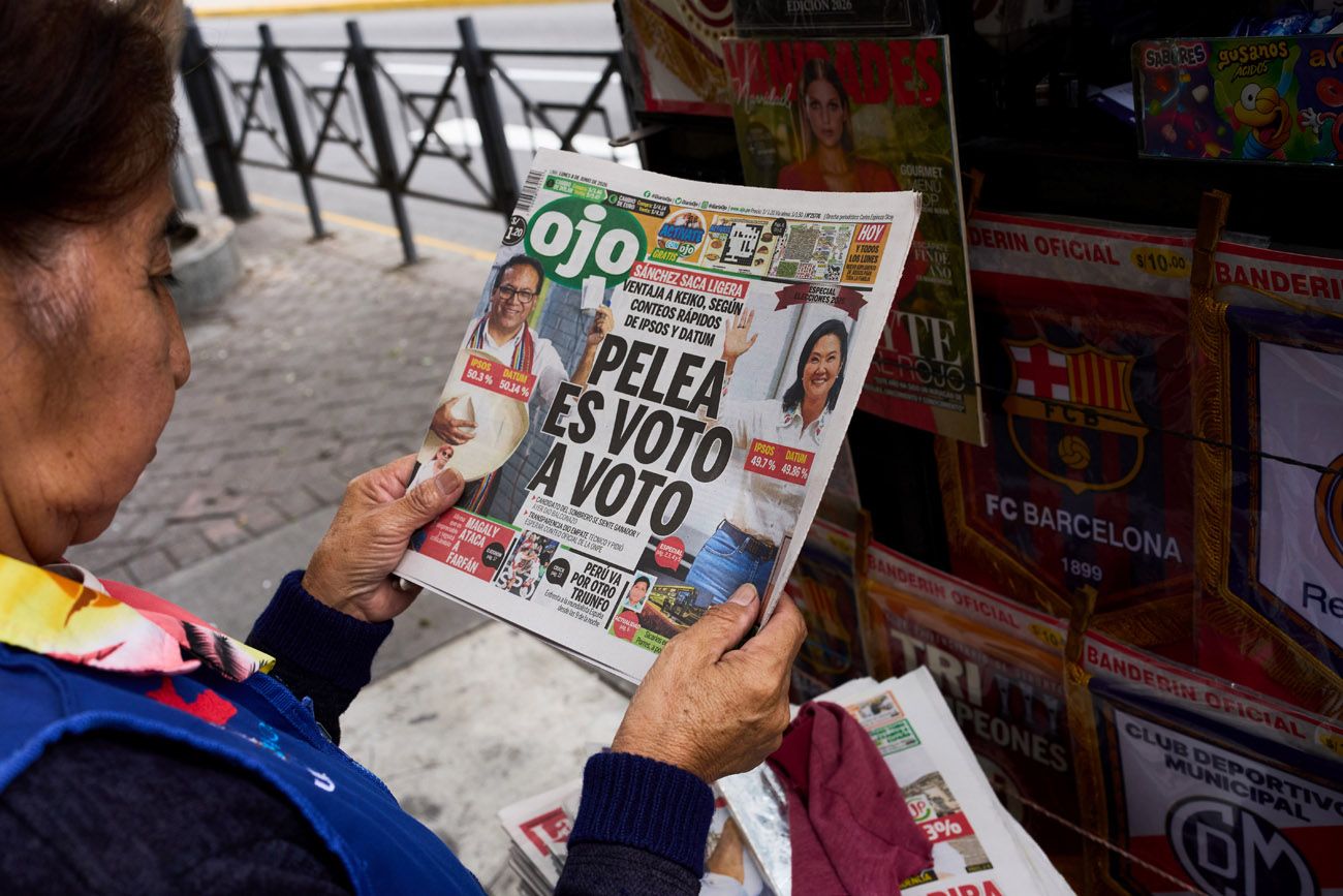 El recuento de las elecciones en Perú arroja un resultado muy parejo, con un virtual empate técnico entre ambos candidatos. (AP)
