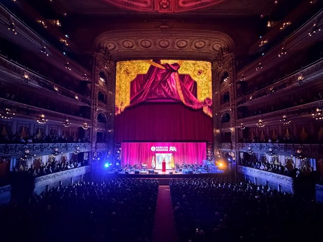 El Teatro Colón fue el lugar donde Sancor Seguros festejó sus 80 años de trayectoria. (Gentileza Sancor Seguros)