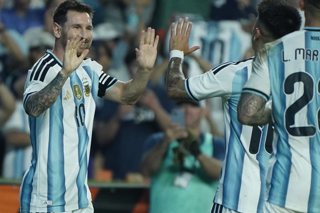 Messi y su grito de gol ante Islandia.