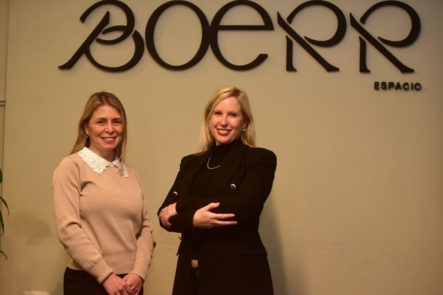 Cecilia Taburet y María Constanza Pereyra Esquivel, psicólogas. (Nicolás Bravo / La Voz)