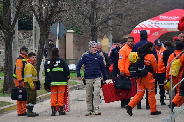 Búsqueda de Luciana. El ministro Quinteros encabeza la búsqueda de la adolescente en Colonia Caroya.