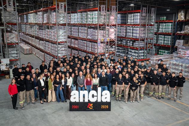 Con más de 170 colaboradores y una estructura industrial en constante expansión, Anclaflex fortalece su crecimiento apostando al talento, la capacitación y el desarrollo profesional de sus equipos.