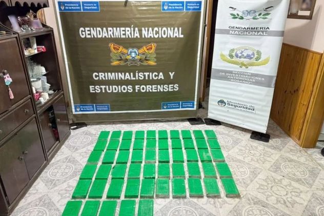 Hallaron casi 60 kilos de cocaína enterrados tras la investigación por el aterrizaje de una avioneta con droga