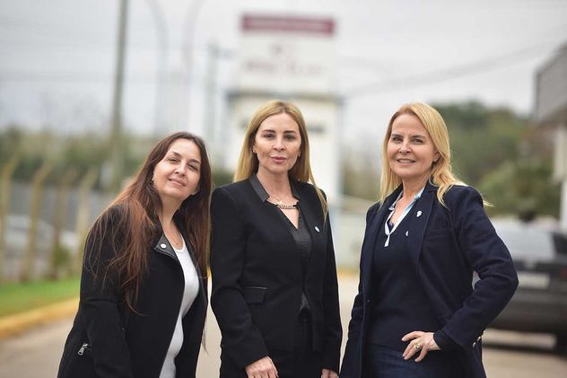 Silvana, Sonia y Alejandra Cesolari, socias de Metal Ce. (José Gabriel Hernández)