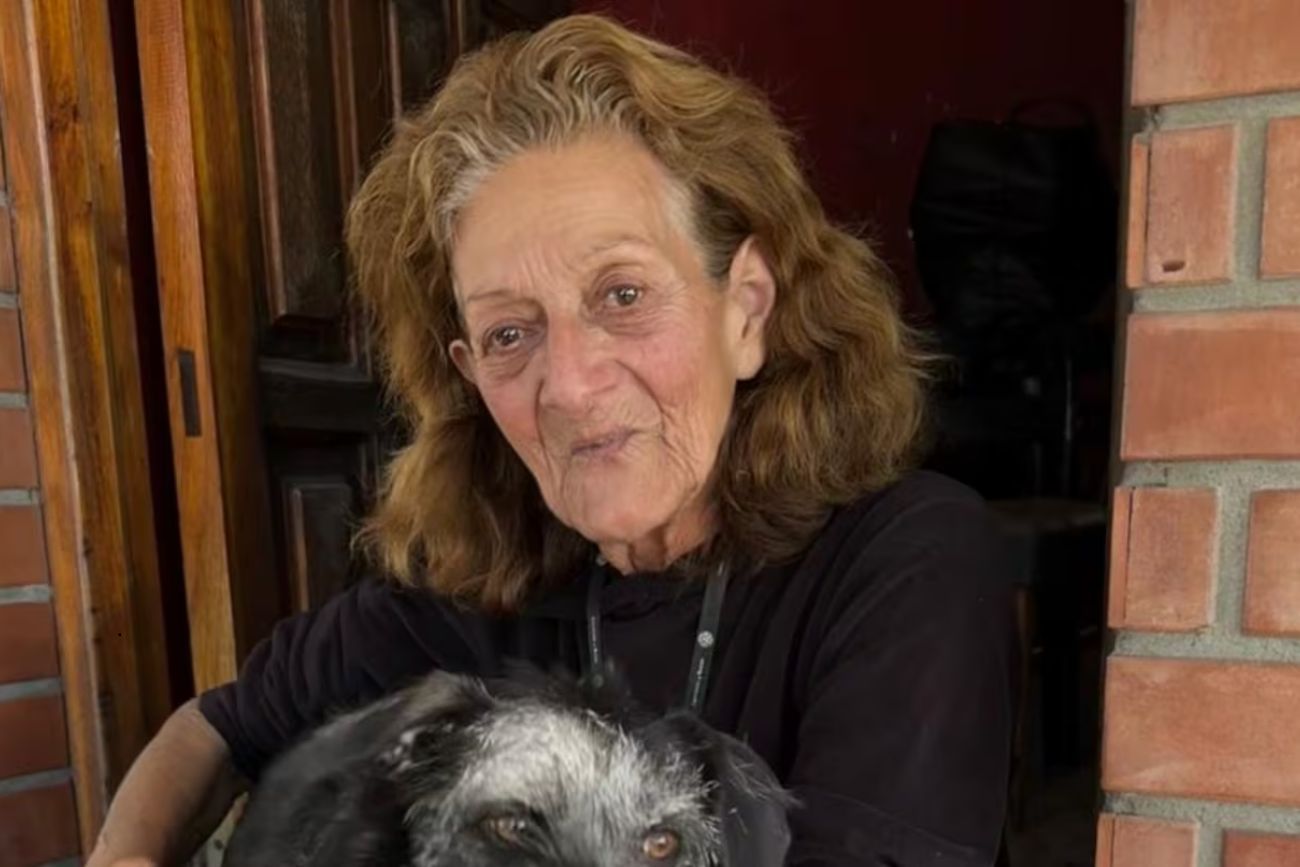 Buscan a una mujer de 84 años en Buenos Aires: salió de su casa y dejó la puerta abierta