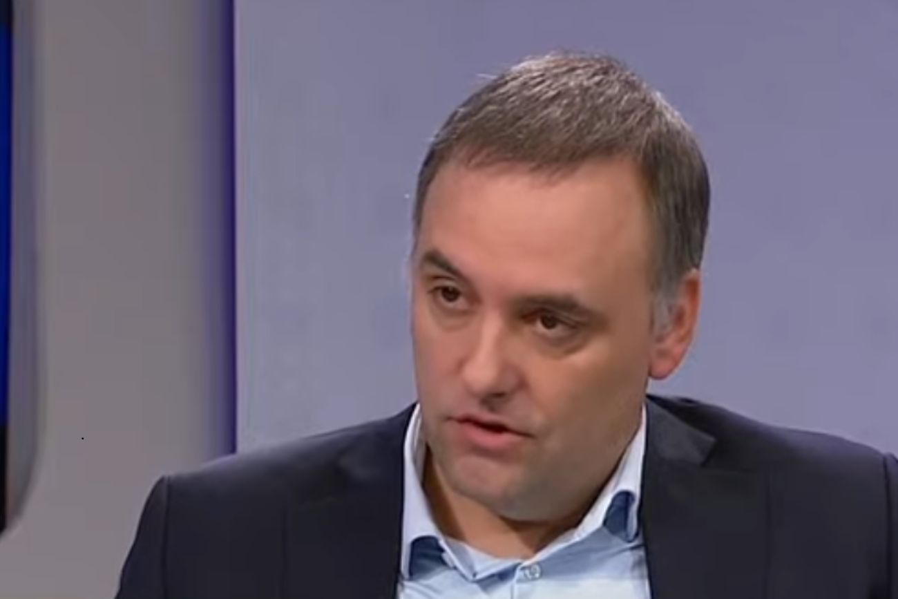 Manuel Adorni: "Ahorré durante 25 años en negro"