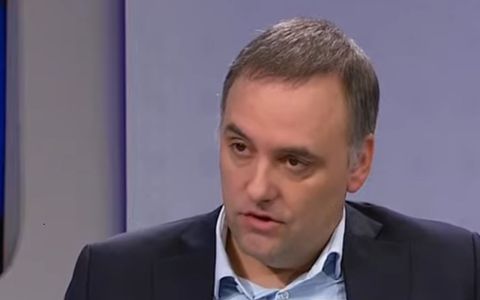 Manuel Adorni: "Ahorré durante 25 años en negro"