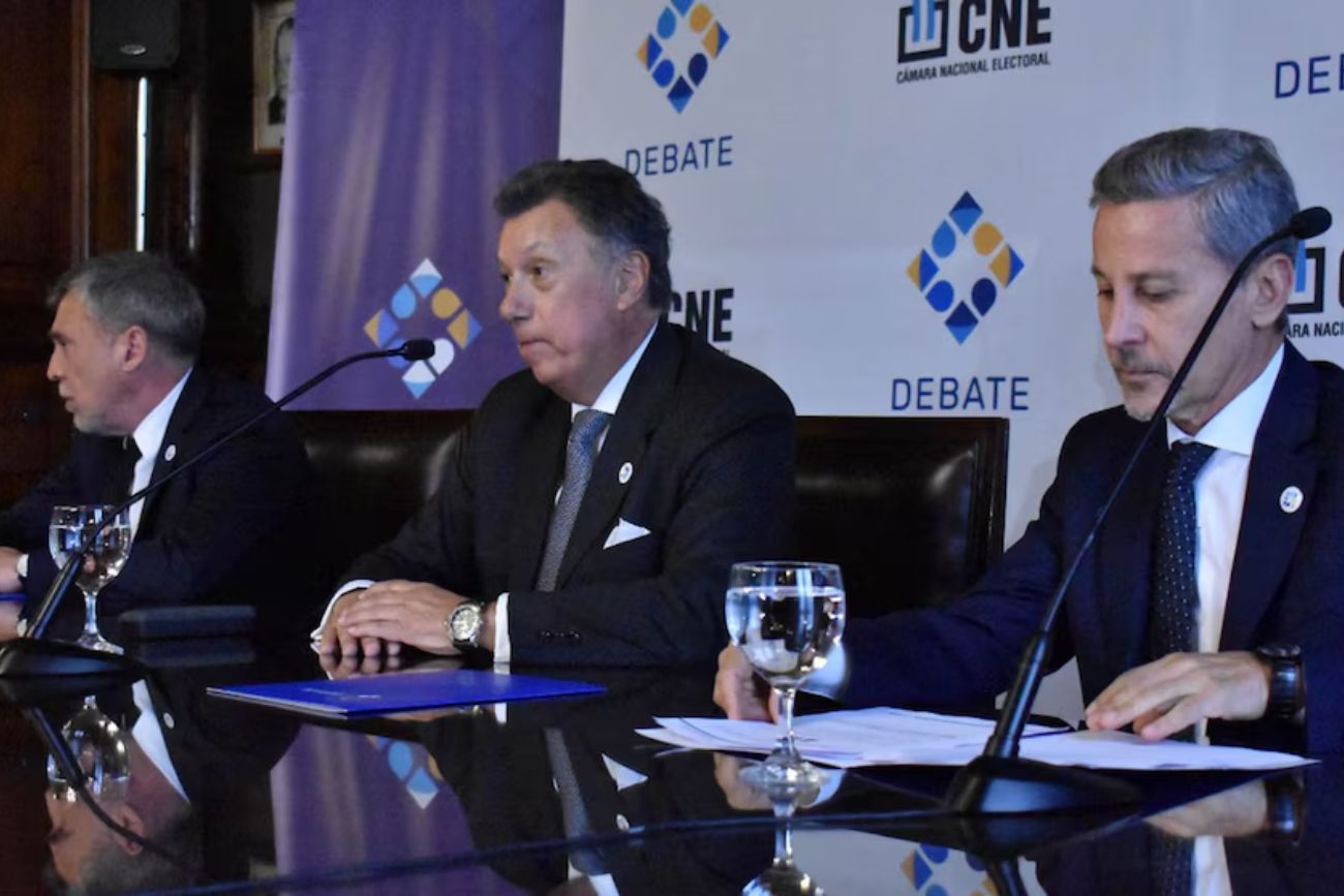 Santiago Corcuera, Alberto Dalla Via y Daniel Bejas, los jueces de la Cámara Nacional Electoral