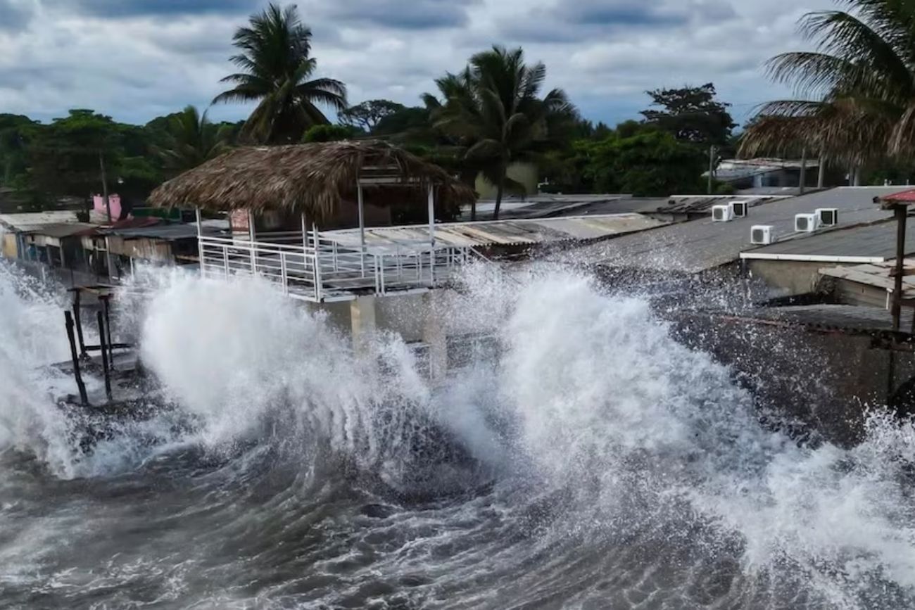 Alerta en Centroamérica: la tormenta Cristina dejó al menos cinco desaparecidos y cientos de evacuados