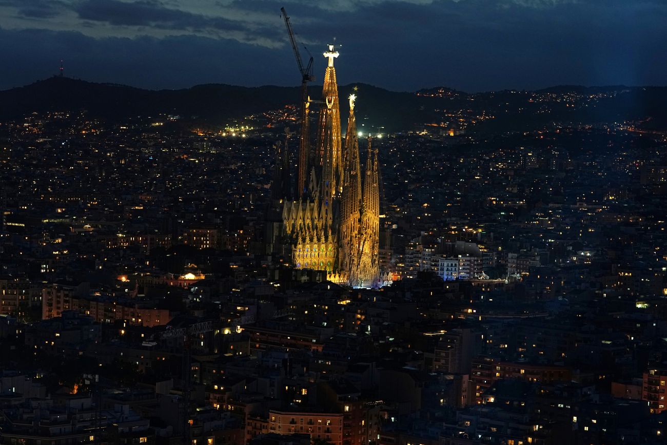 Papa León XVI en la Basílica Sagrada Familia.