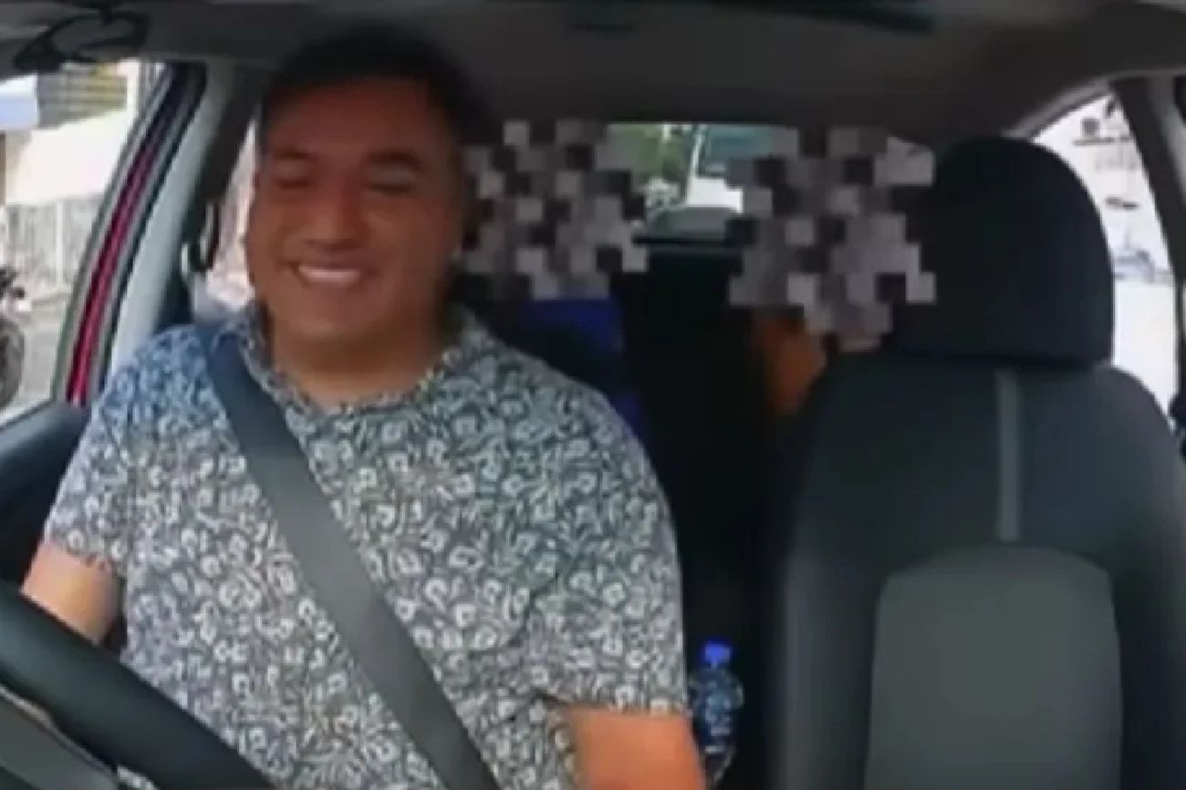 Llevó a dos turistas europeas, se bajaron del auto y tuvo que frenar por el olor: "Váyanse a..."