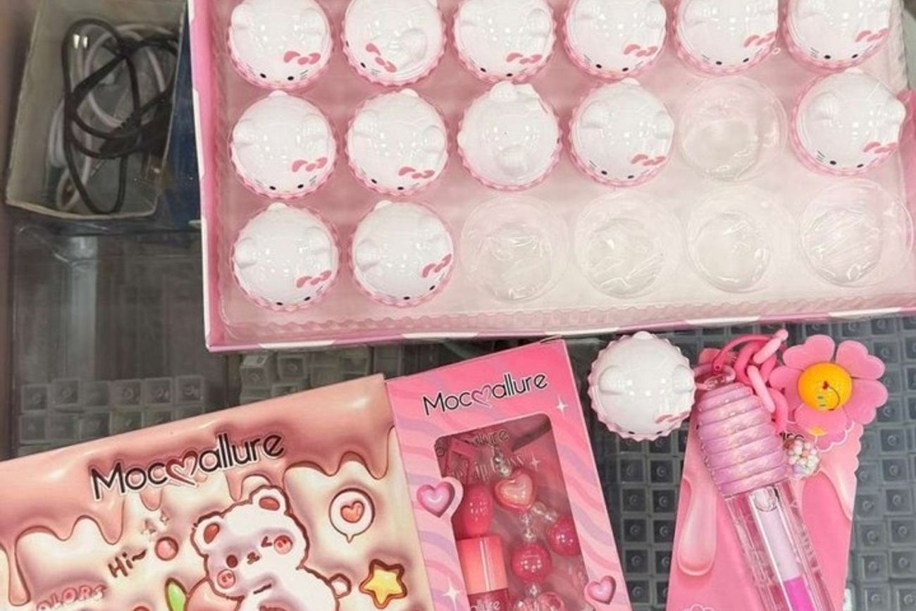Anmat prohibió el uso y comercialización de maquillajes y labiales infantiles. 