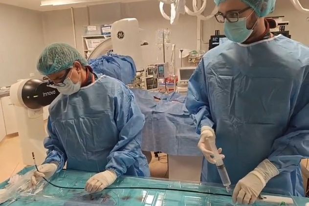 La intervención en el Hospital Córdoba se realizó a una persona de 67 años, con evolución favorable. (Gobierno de Córdoba)
