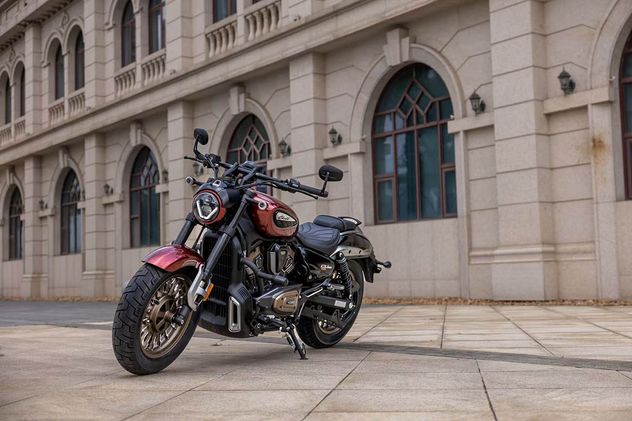 La nueva Voge CU625 equipa un motor V-Twin de 578,2 cc que desarrolla 60 CV de potencia y 61 Nm de torque. 