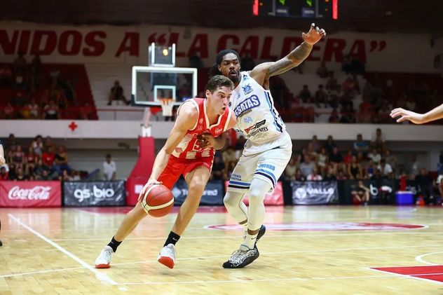 Bautista Lugarini está de regreso en Instituto.