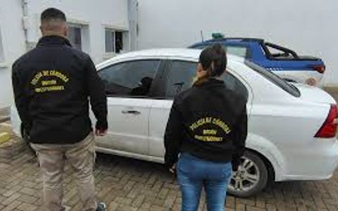 Allanamientos por licencias truchas en el CPC de barrio Jardín. 