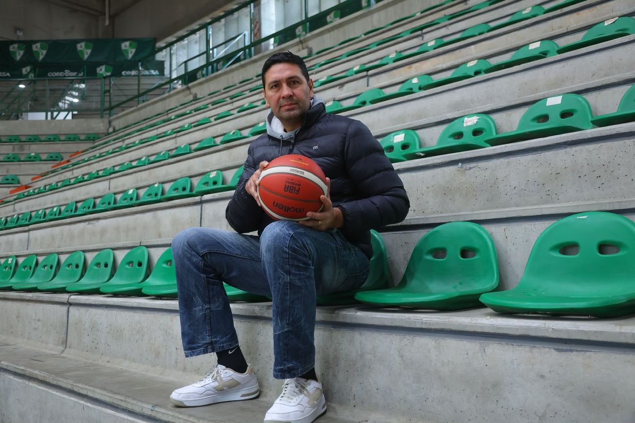 Leo Gutiérrez vuelve a Atenas.