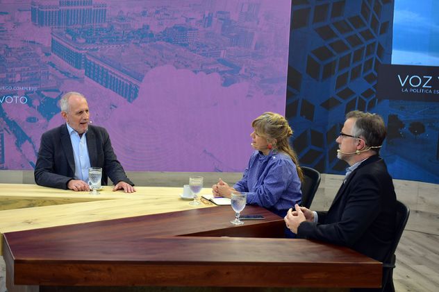 Daniel Pastore, Ministro de Vinculación Comunitaria y Comunicación del gobierno de Córdoba, en el programa Voz y Voto. (Nicolás Bravo / La Voz)