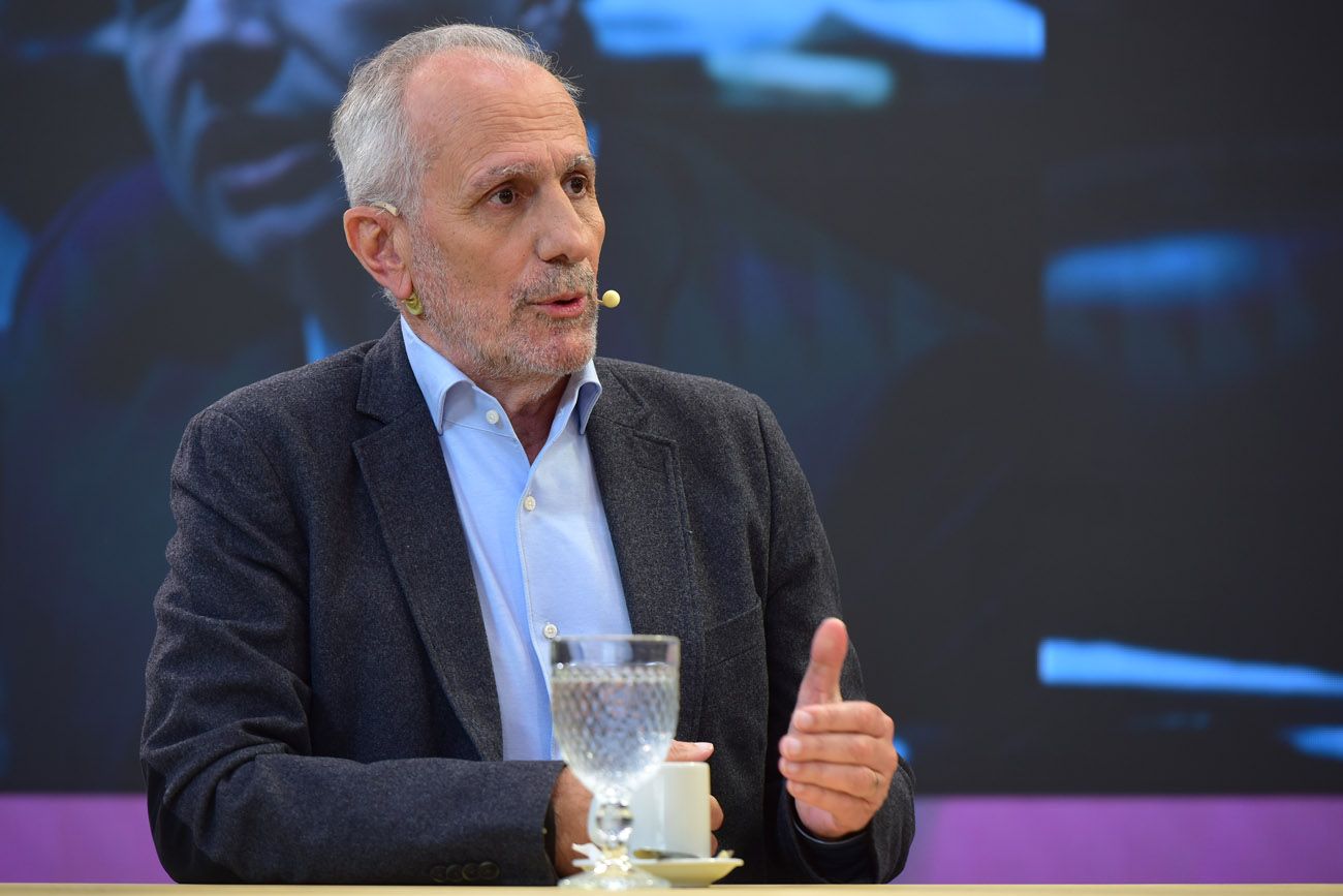 Daniel Pastore, Ministro de Vinculación Comunitaria y Comunicación del gobierno de Córdoba, en el programa Voz y Voto. (Nicolás Bravo / La Voz)