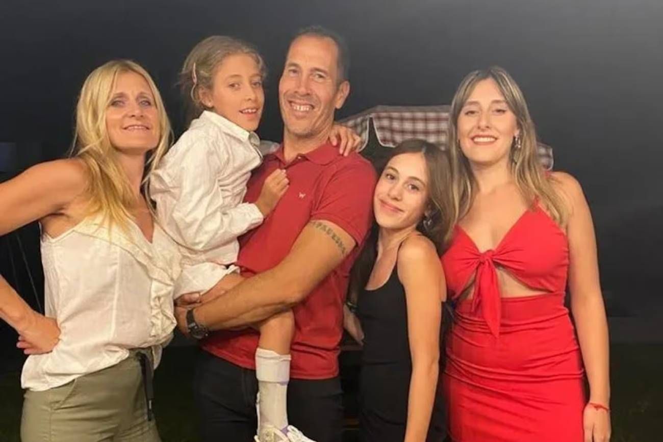 Lucas Bovaglio junto a su familia.