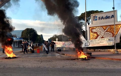 Protestas en Fadea por temor al cierre total. 