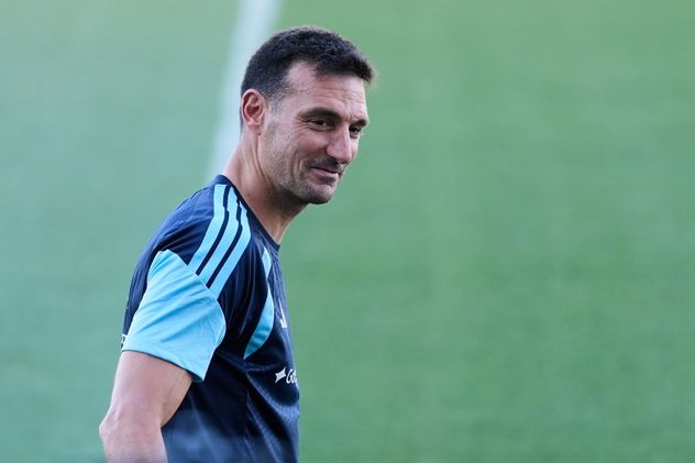 Lionel Scaloni con la selección argentina en Kansas.