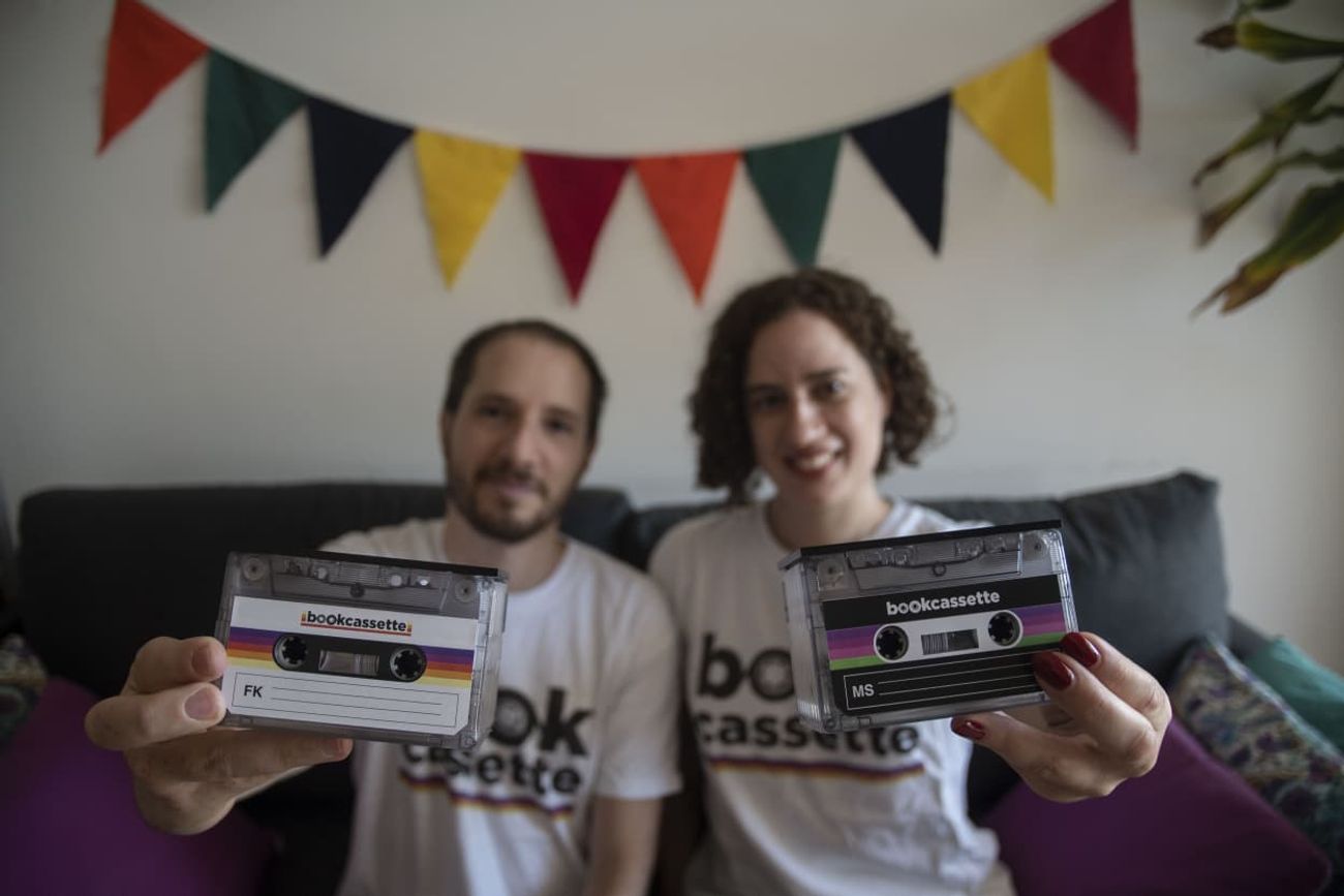 Bookcassette