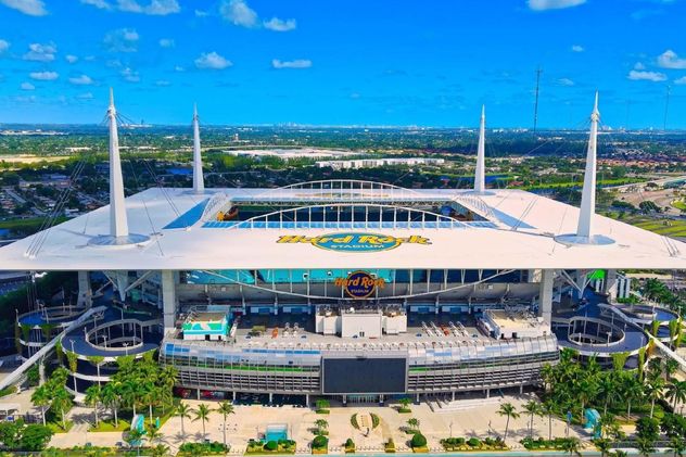 El Hard Rock Stadium, sede de varios partidos del Mundial 2026, se convirtió en uno de los principales puntos de encuentro para los argentinos que viajaron a Miami durante el torneo.