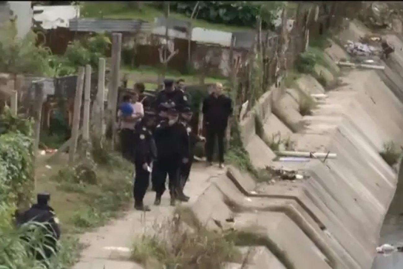 Homicidio en Paraná: confirman que el detenido está hospitalizado y el fallecido aún no fue identificado.